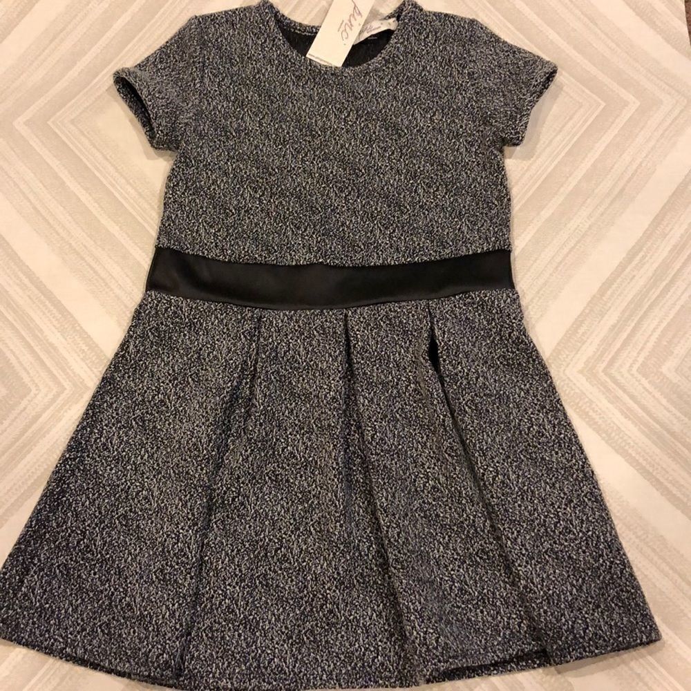 Pinc Premium Black & White Short-sleeve Dress
